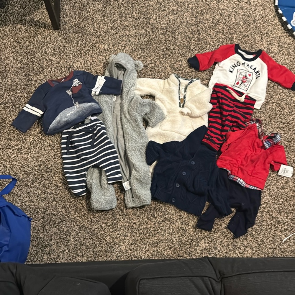 Lot of Baby Gap Old Navy  Clothes 0-6 months
